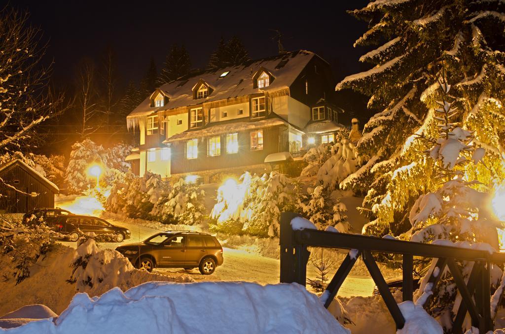 Hotel Konsel Říčky المظهر الخارجي الصورة