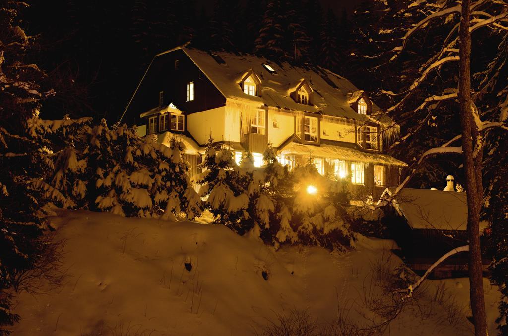 Hotel Konsel Říčky المظهر الخارجي الصورة